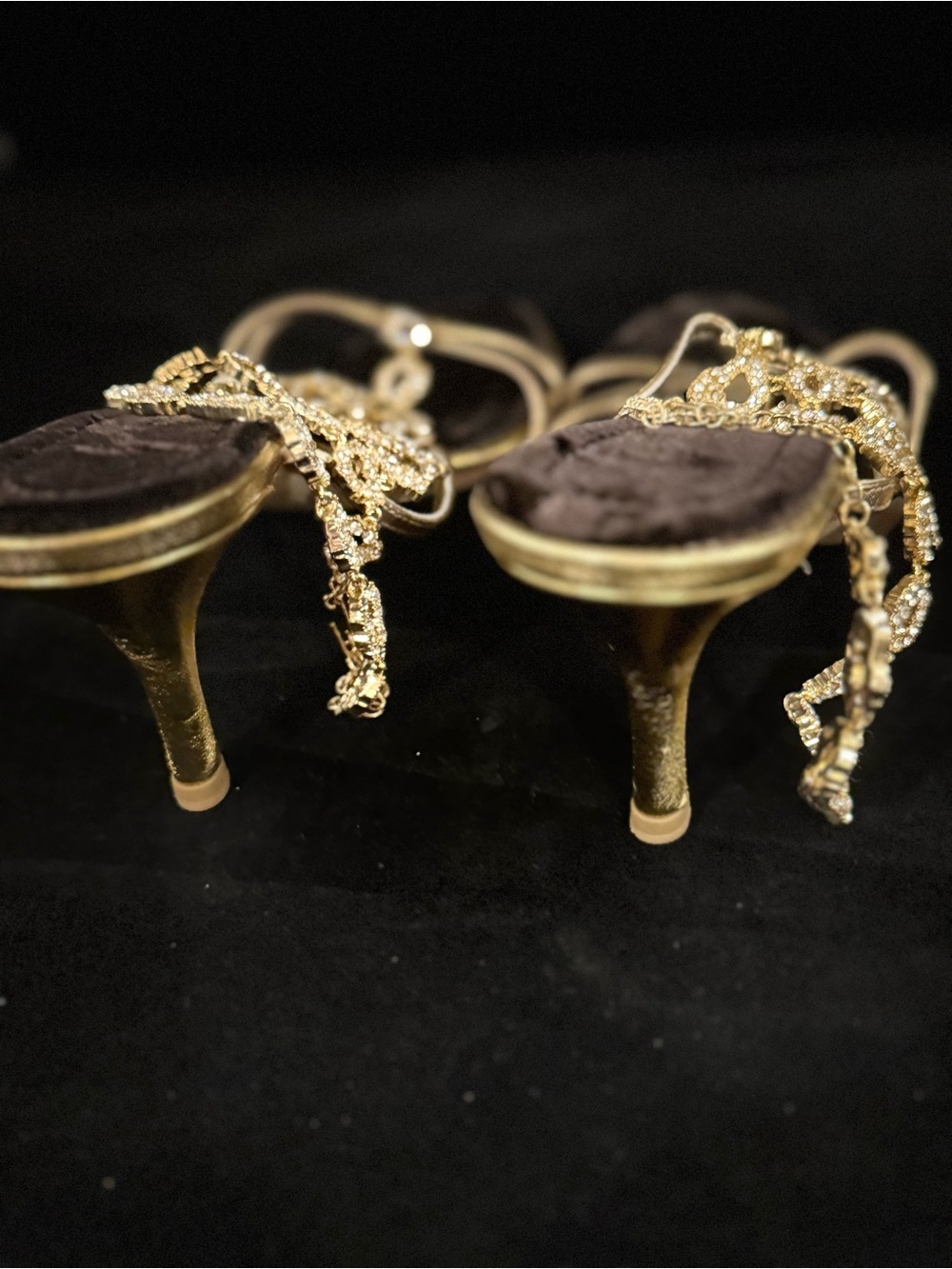 Giuseppe Zanotti Gold Swarovski Crystal Embellished T-Strap Sandals - Picture 6 of 8